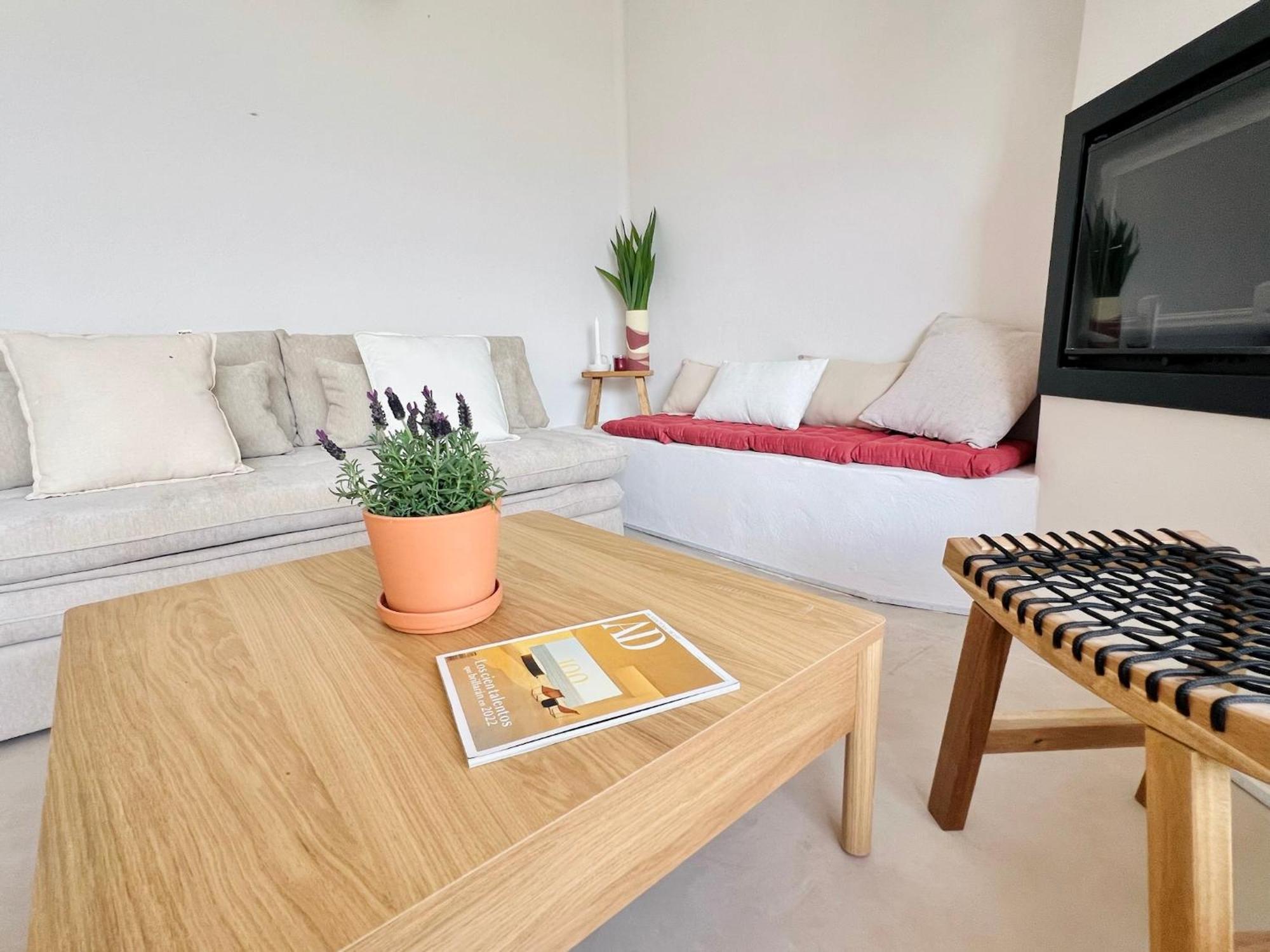 Apartament Lenta *